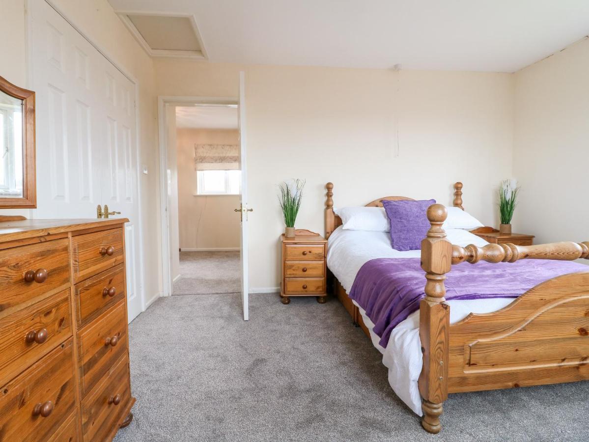 Tixall Manor Farm Стафорд Екстериор снимка
