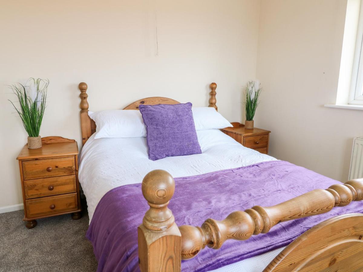 Tixall Manor Farm Стафорд Екстериор снимка