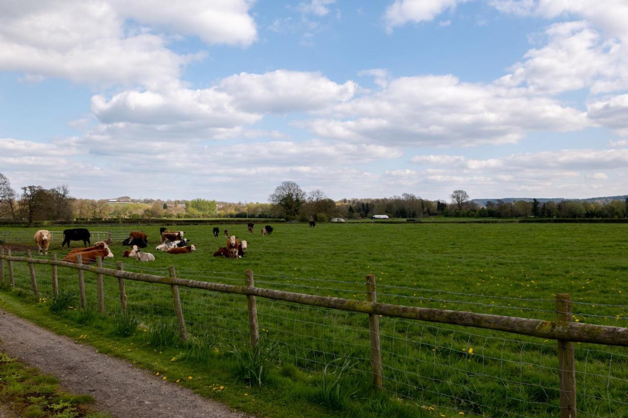 Tixall Manor Farm Стафорд Екстериор снимка
