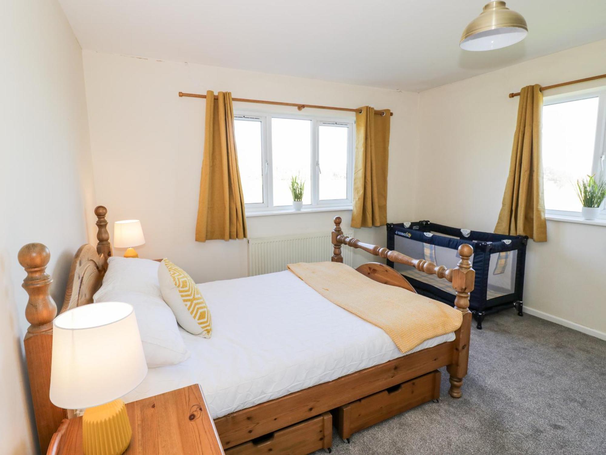 Tixall Manor Farm Стафорд Екстериор снимка