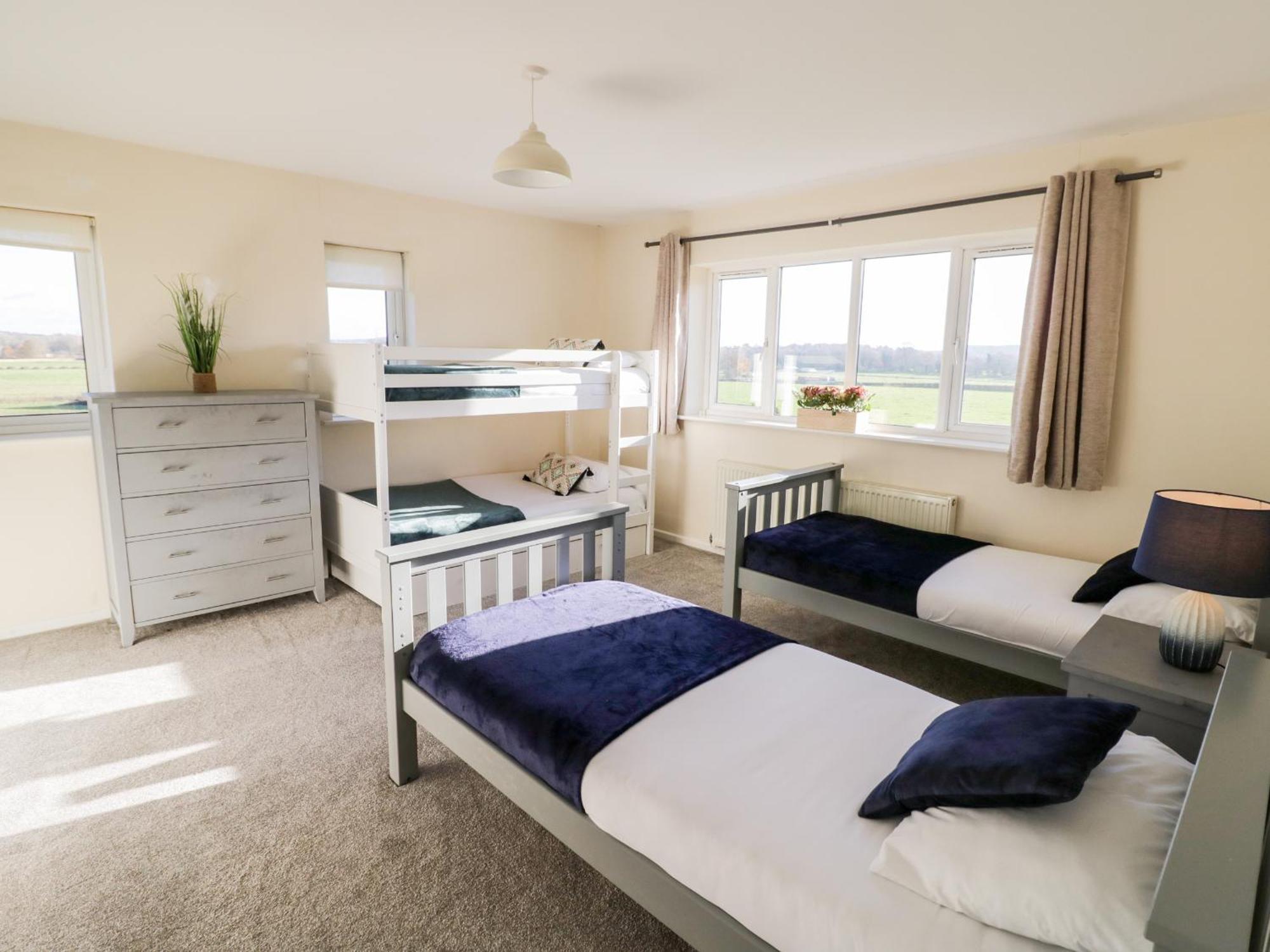 Tixall Manor Farm Стафорд Екстериор снимка